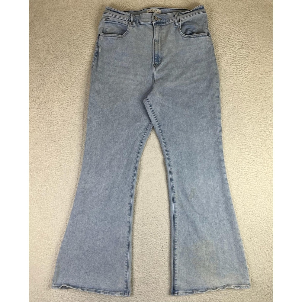 Abercrombie & Fitch The Flare Jeans Womens 16R Blue Light Wash Curve‎ Love Denim